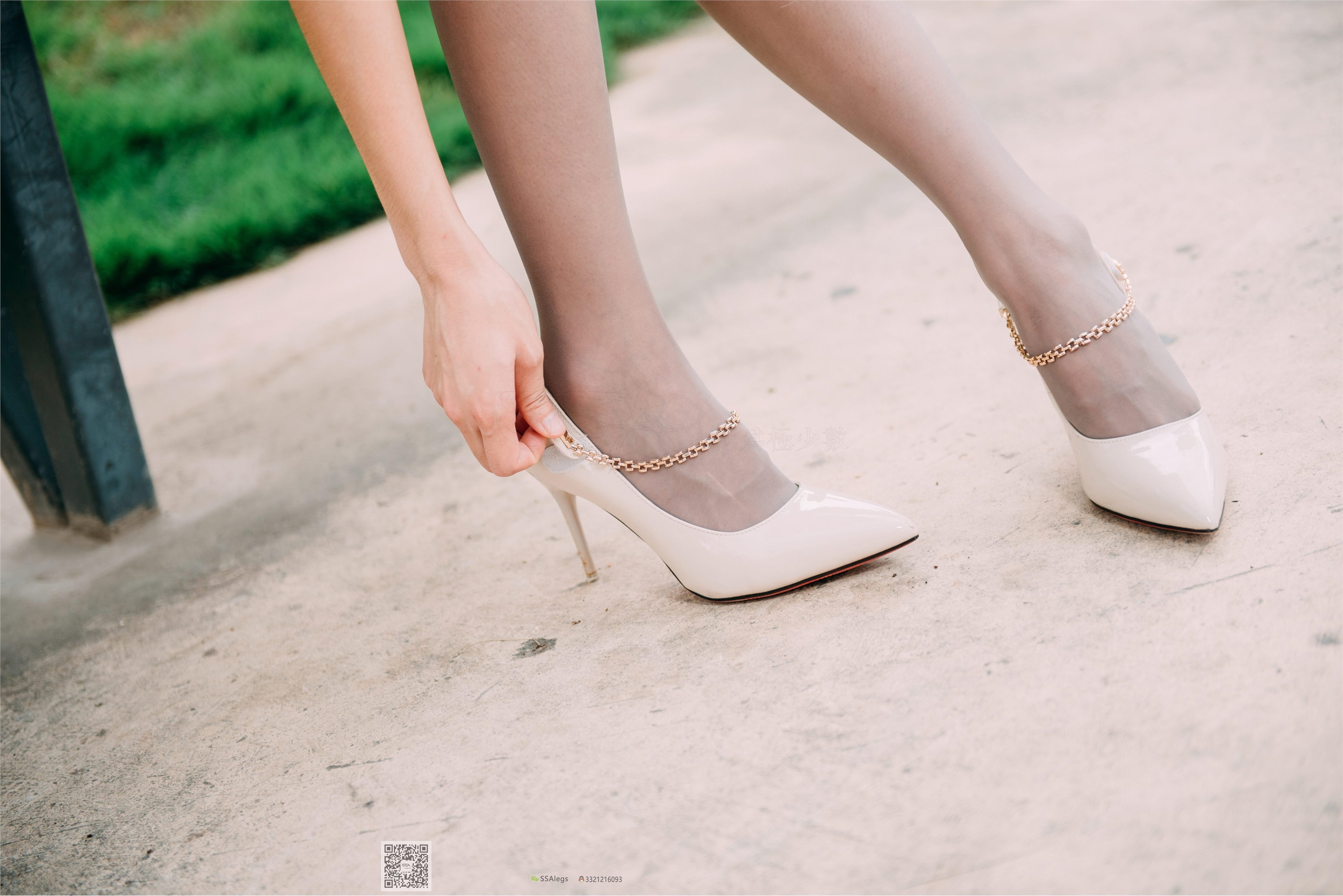 SSA丝社 NO.007 nono 街拍灰丝特辑